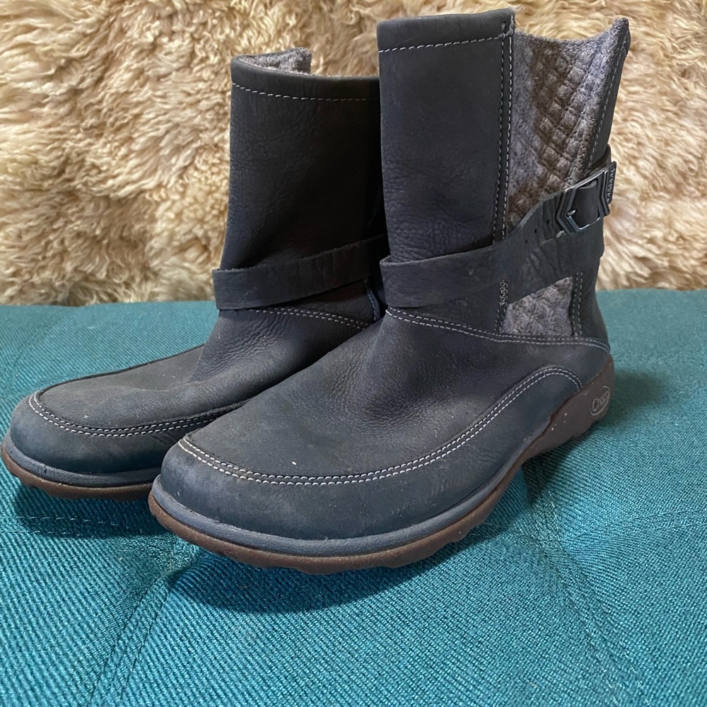 Chaco Hopi boots. Grey. Size 7.